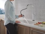 Touch2O® Technology Kitchen Faucet with Touchless Technology